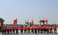 中鐵二局陽新高速豫魯省界至寧陵段項目路面水穩(wěn)底基層試驗段順利施工