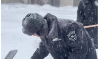 抗擊暴風(fēng)雪|欣匯龍物業(yè)打響防凍、除冰雪攻堅(jiān)戰(zhàn)！