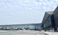 正式投用！這條指廊助力全球最大單體航站樓誕生