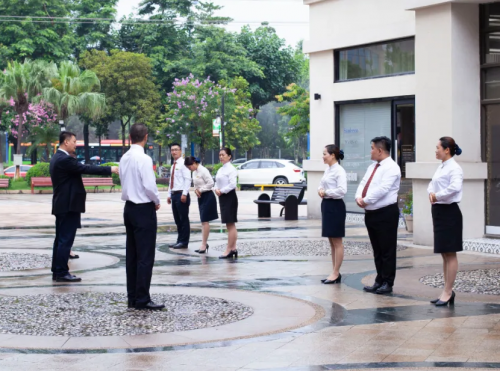 中奧物業(yè)-2020年物業(yè)管家經(jīng)理訓(xùn)練營(yíng)開(kāi)營(yíng) 全面提升員工禮儀及服務(wù)技能