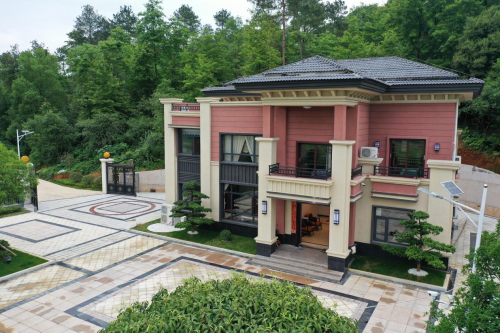 農村自建房，這才是爸媽喜歡的養老別墅，典雅大氣又好住