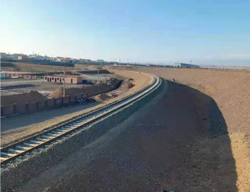 新亞歐大陸橋中國西橋頭堡阿拉山口口岸軌道改造工程完成85%
