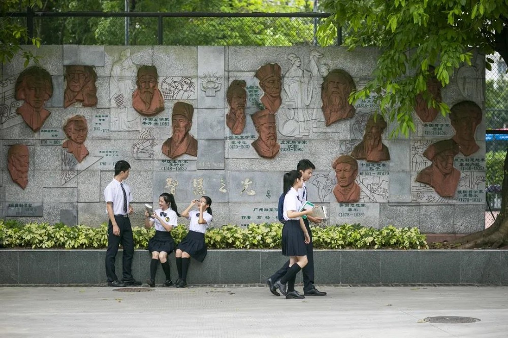 廣東最美校服巡展，別人家的校服為何如此好看？