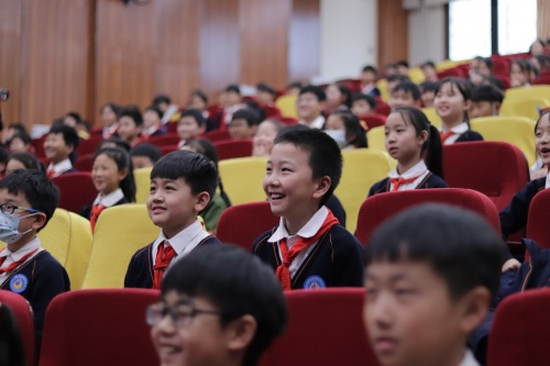 伊頓紀德&ldquo;美的第一課&rdquo;走進鄭州校園