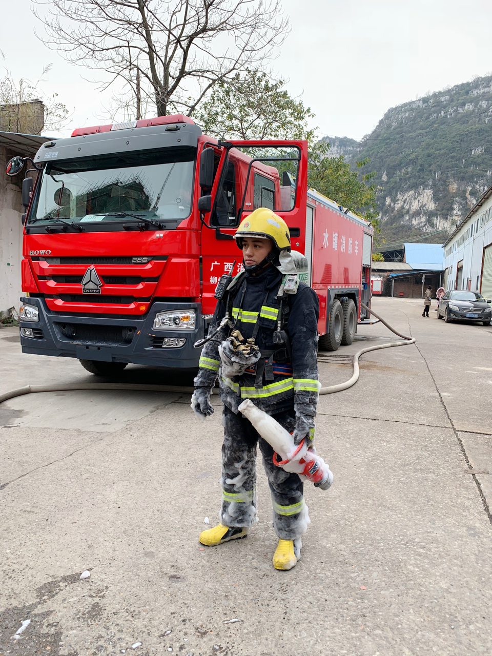 羅嵩：消防&ldquo;尖兵&rdquo; 人民衛(wèi)士