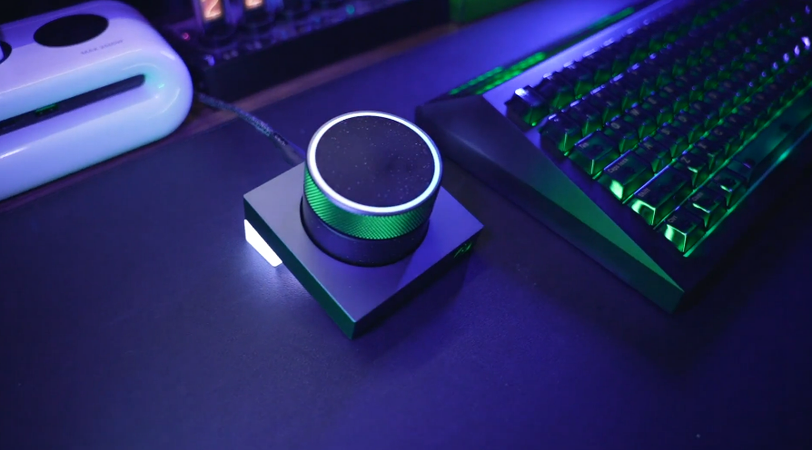 CYBERBLADE 手游延遲高？怒喵新耳機只能室內使用？