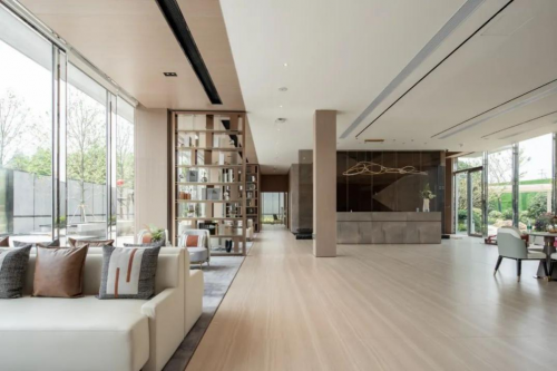 領跑ENF級品質 「超輕」「高強」晶巖板，成為板材新焦點！