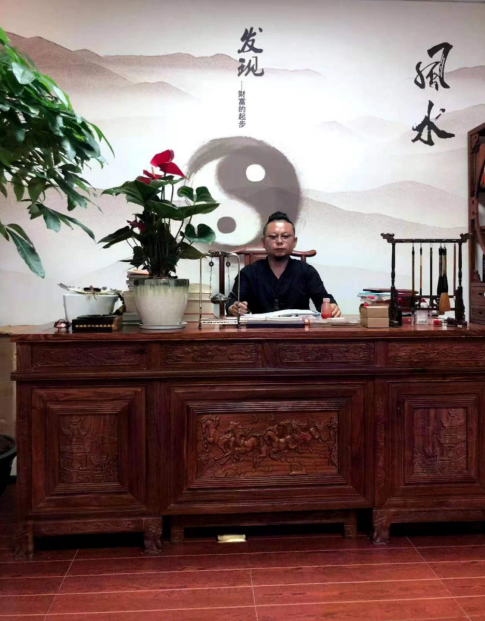 黃水飛先生帶您品家居風水，指點風水迷津