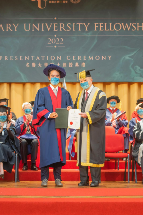 香港大學(xué)授予鄭志剛名譽(yù)院士稱號(hào)，彰顯社會(huì)工作者不凡的價(jià)值