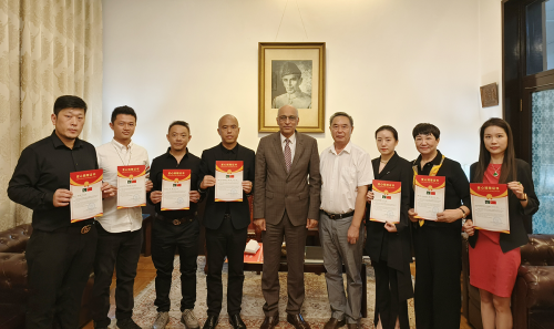 設計師企業家馳援巴鐵捐贈儀式在巴基斯坦大使館舉行