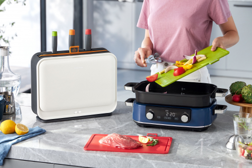 健康快捷如何兼顧？摩飛三代消毒刀架迎合年輕需求再升級