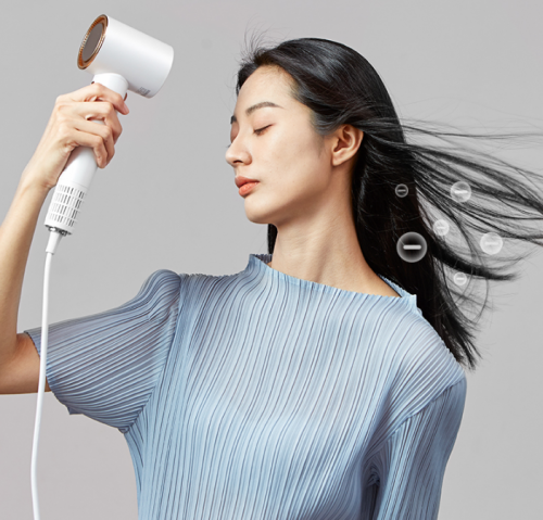 在科技中做用戶的&ldquo;須發呵護者&rdquo; 嵐斐高速吹風機震撼上市
