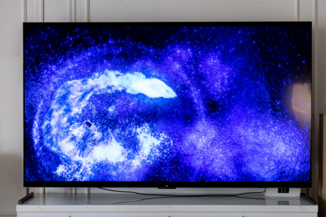 早應該給父母換臺好電視 看他們那滿意勁兒我也開心了