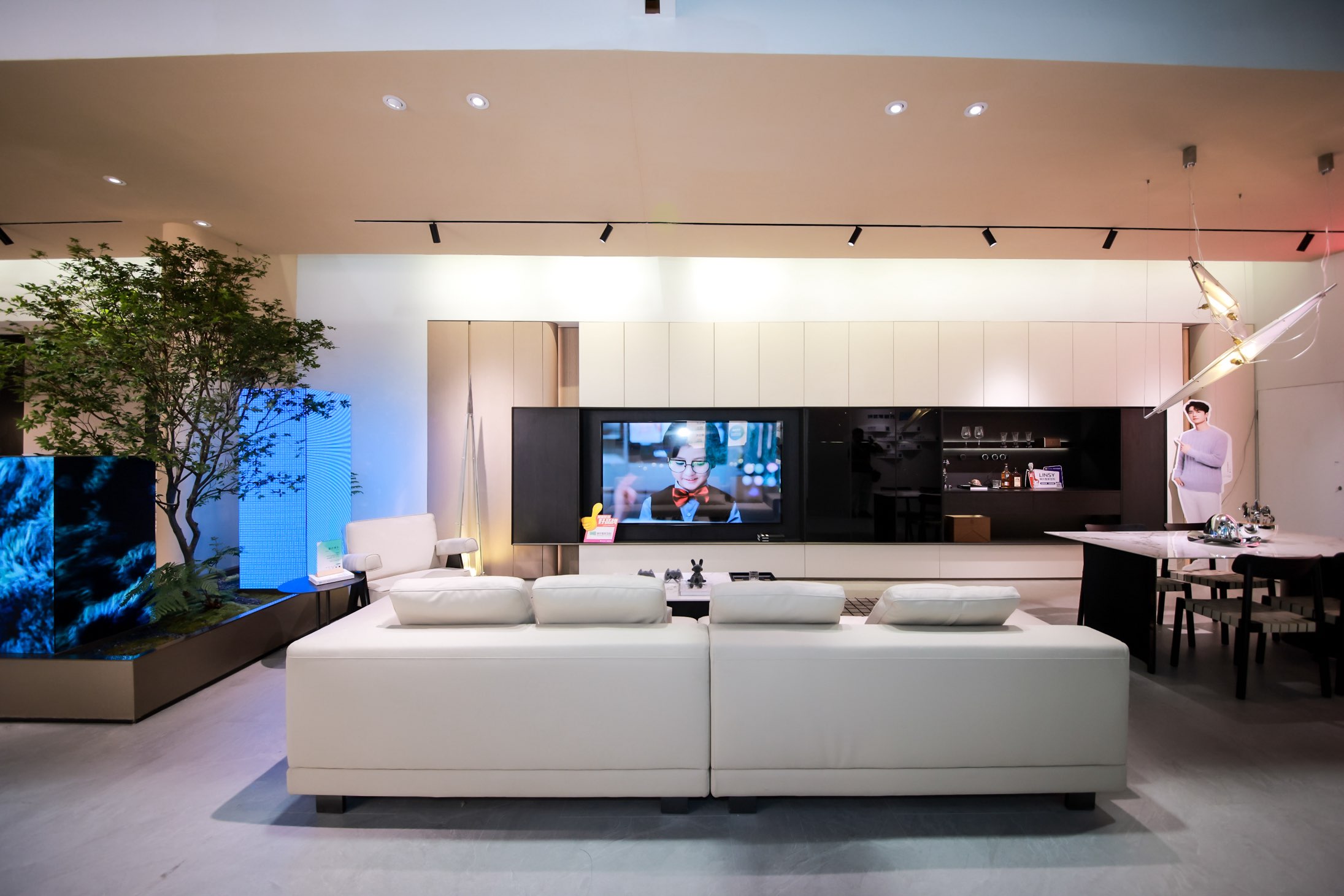 年輕人買得起的高級感設計！揭秘林氏整家定制產品一體化研發的底層邏輯