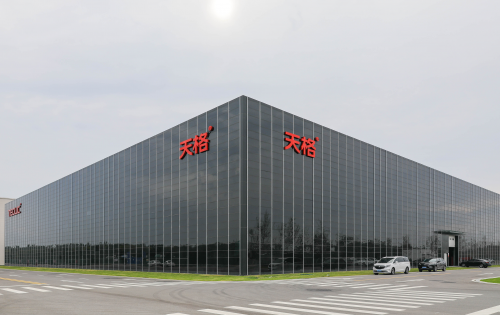 買實(shí)木地板認(rèn)準(zhǔn)大品牌 天格中國(guó)高端實(shí)木地板連續(xù)五年銷量第一